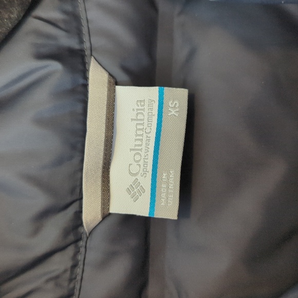 Columbia Women's Teal Down Puffer Vest, XS, Lake 22 650 D - Picture 3 of 9